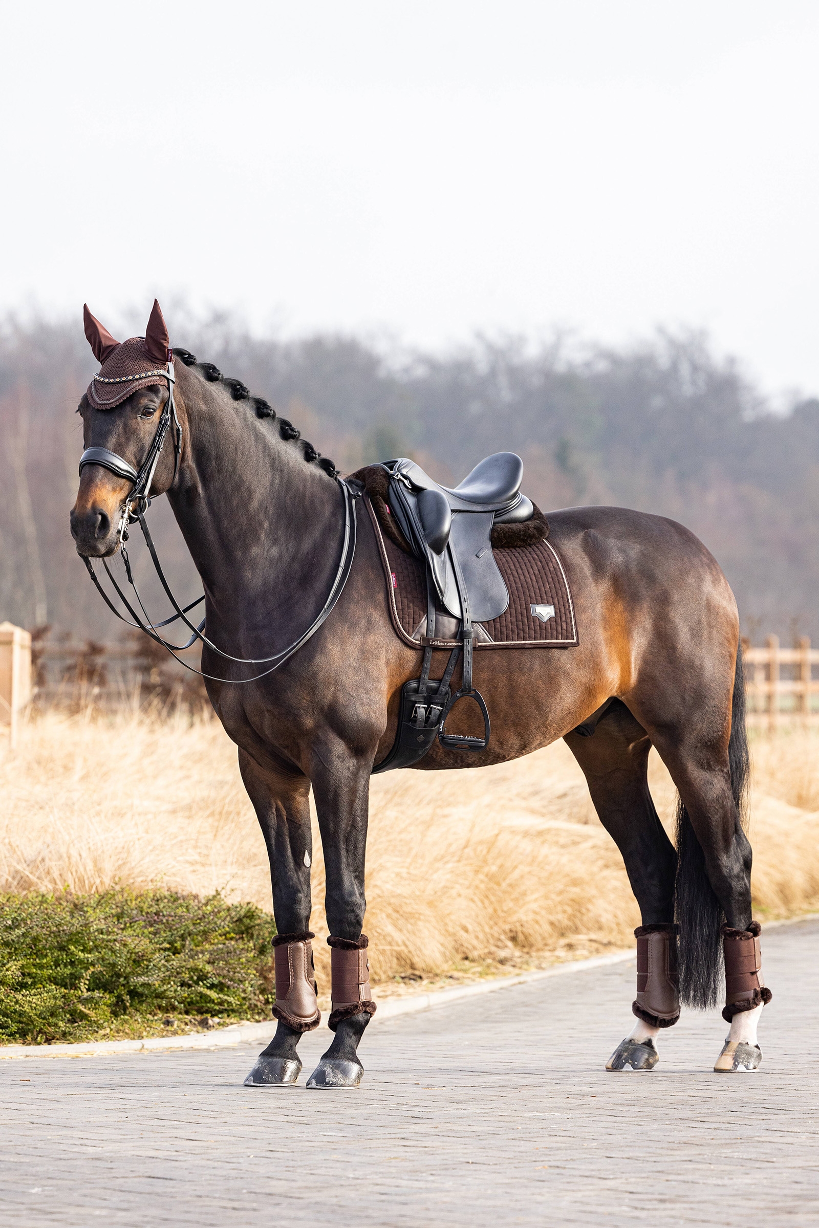 LeMieux Puissance dressurunderlag i imiteret ruskind