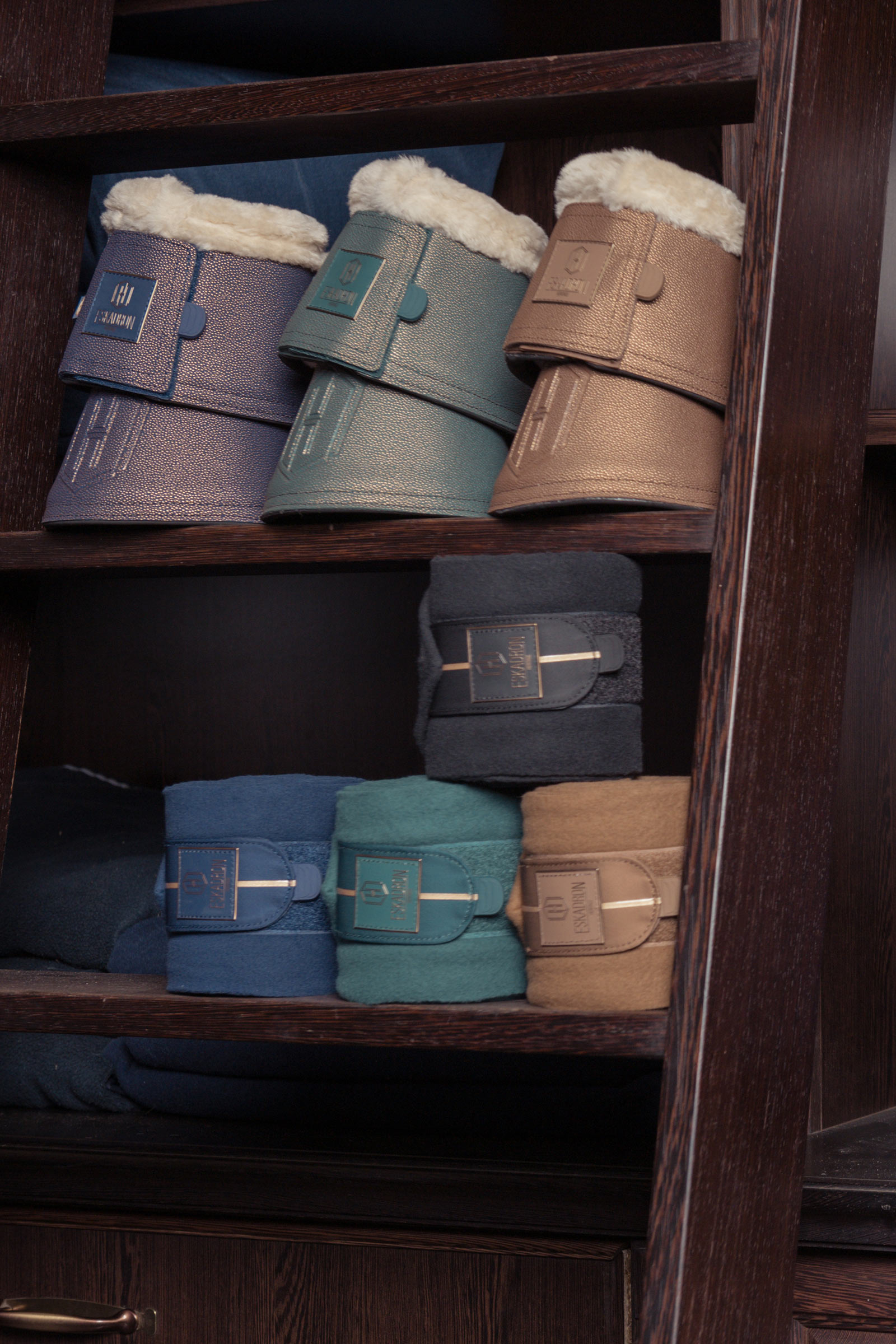 Eskadron Heritage AW24 Stingray Fauxfur Klokker