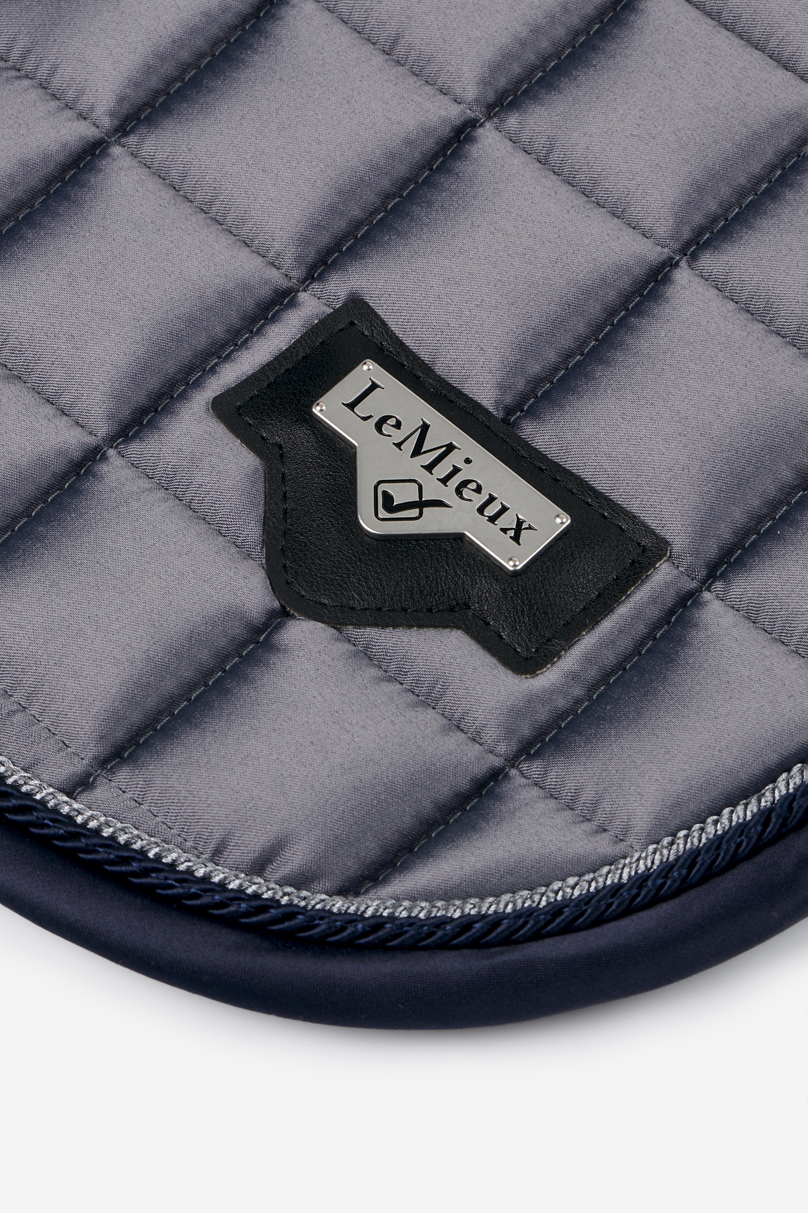 LeMieux Twilight Loire Classic Satin Close Contact Springund