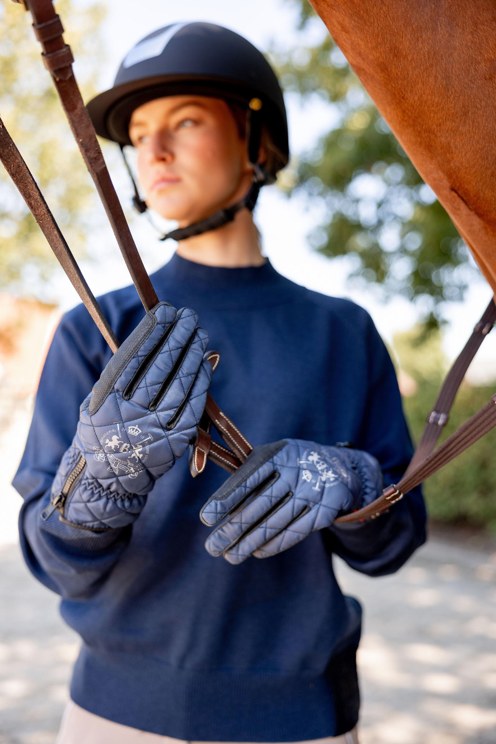 B Vertigo Onyx Vandt&aelig;tte polstrede ridehandsker