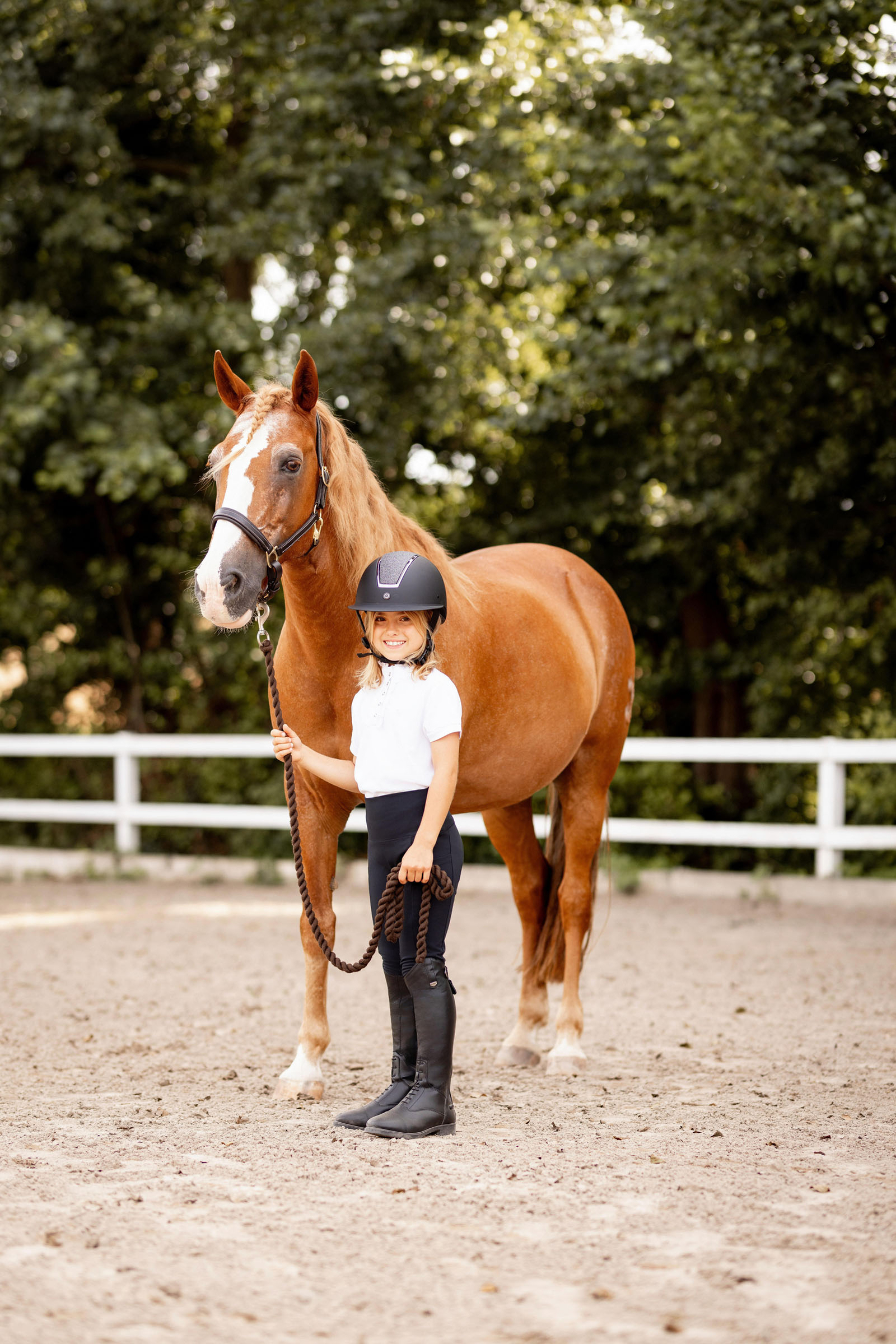 Horze Christel kort&aelig;rmet st&aelig;vnebluse med fl&aelig;ser, b&oslash;rnemodel