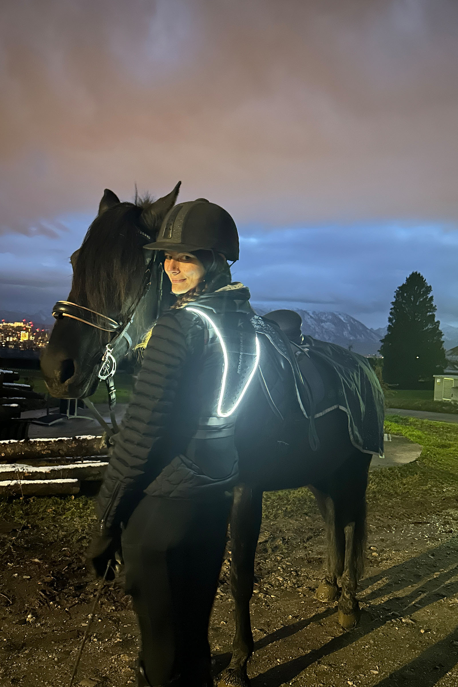 Komperdell Ballistic High Visibility FlexFit rygbeskytter, vendbar