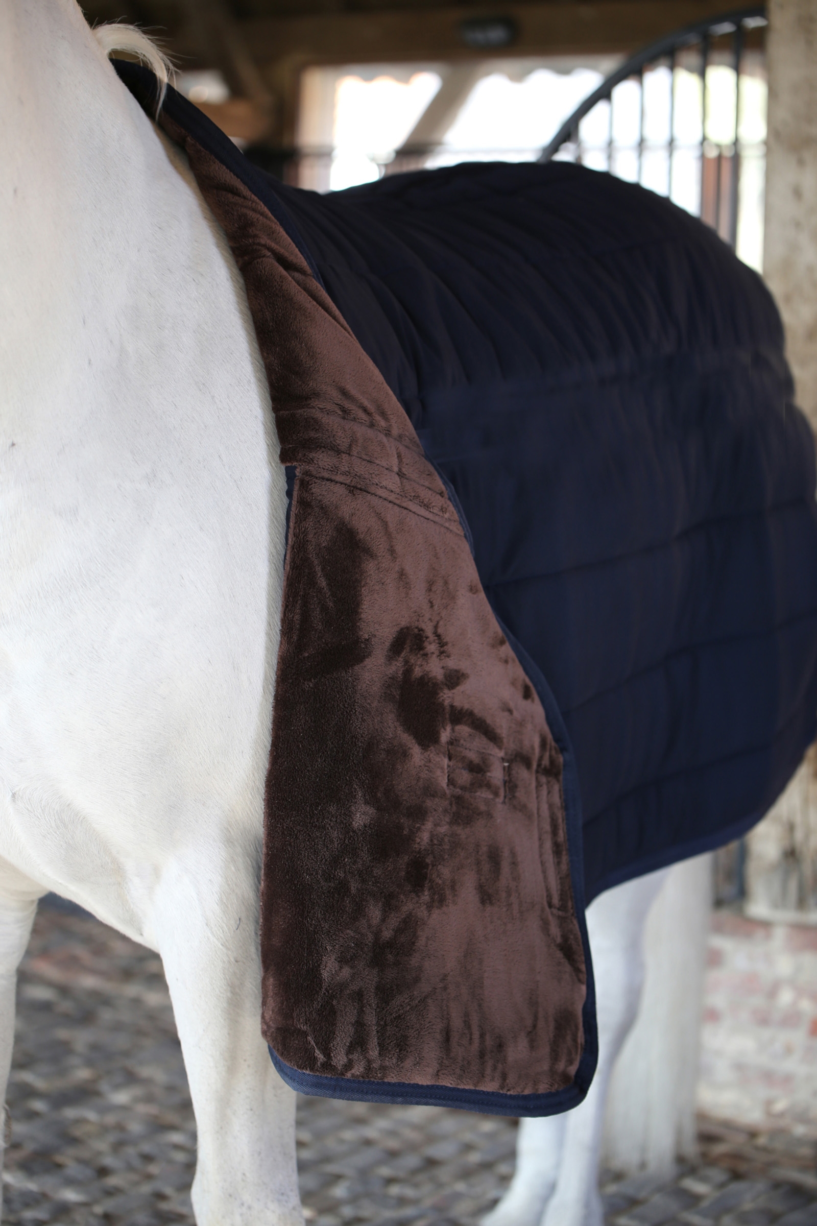 Kentucky Horsewear Skin Friendly Navy underdækken, 150 gr