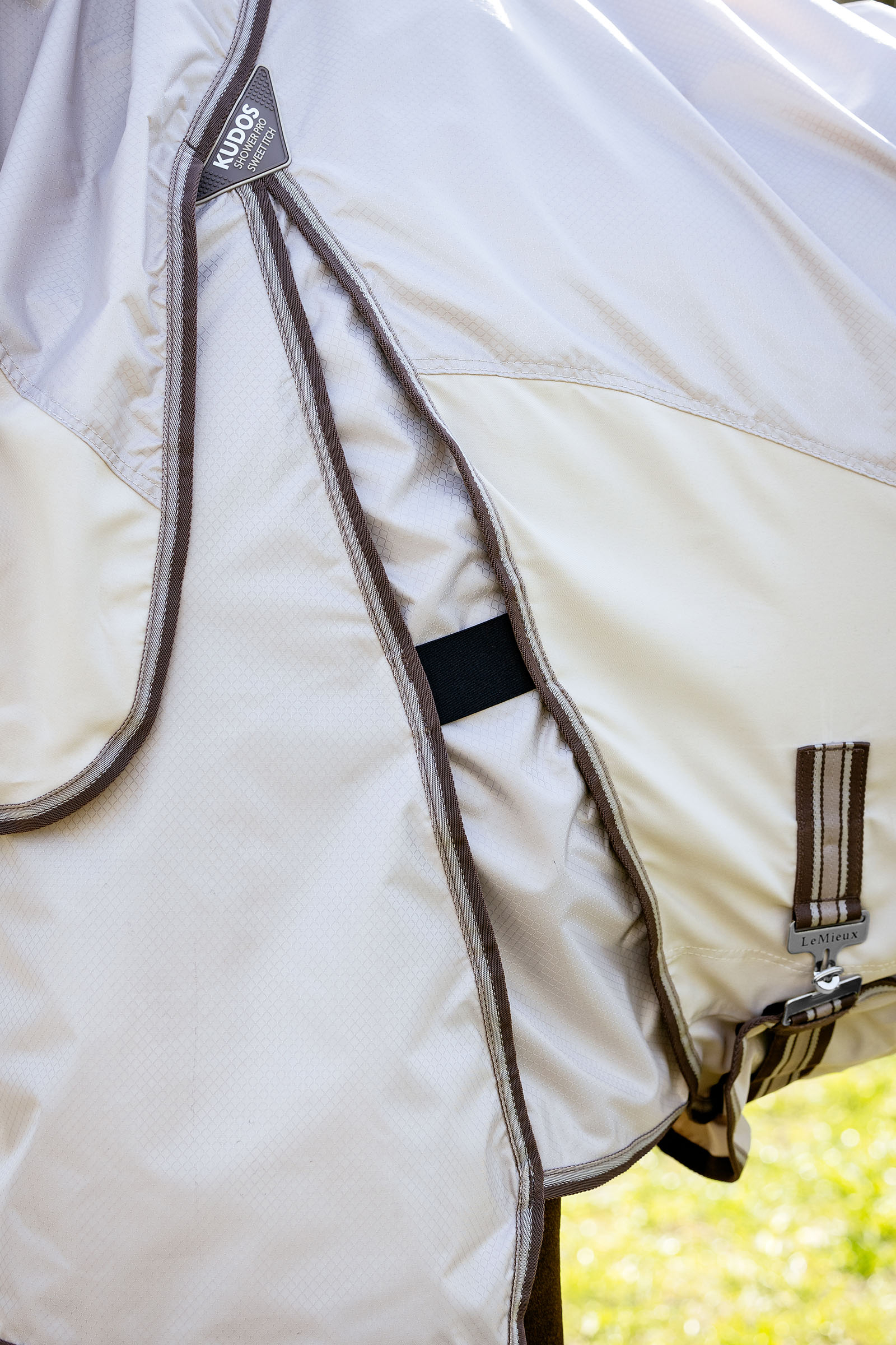 LeMieux Kudos Shower Pro eksem dækken med aftagelig halsdel