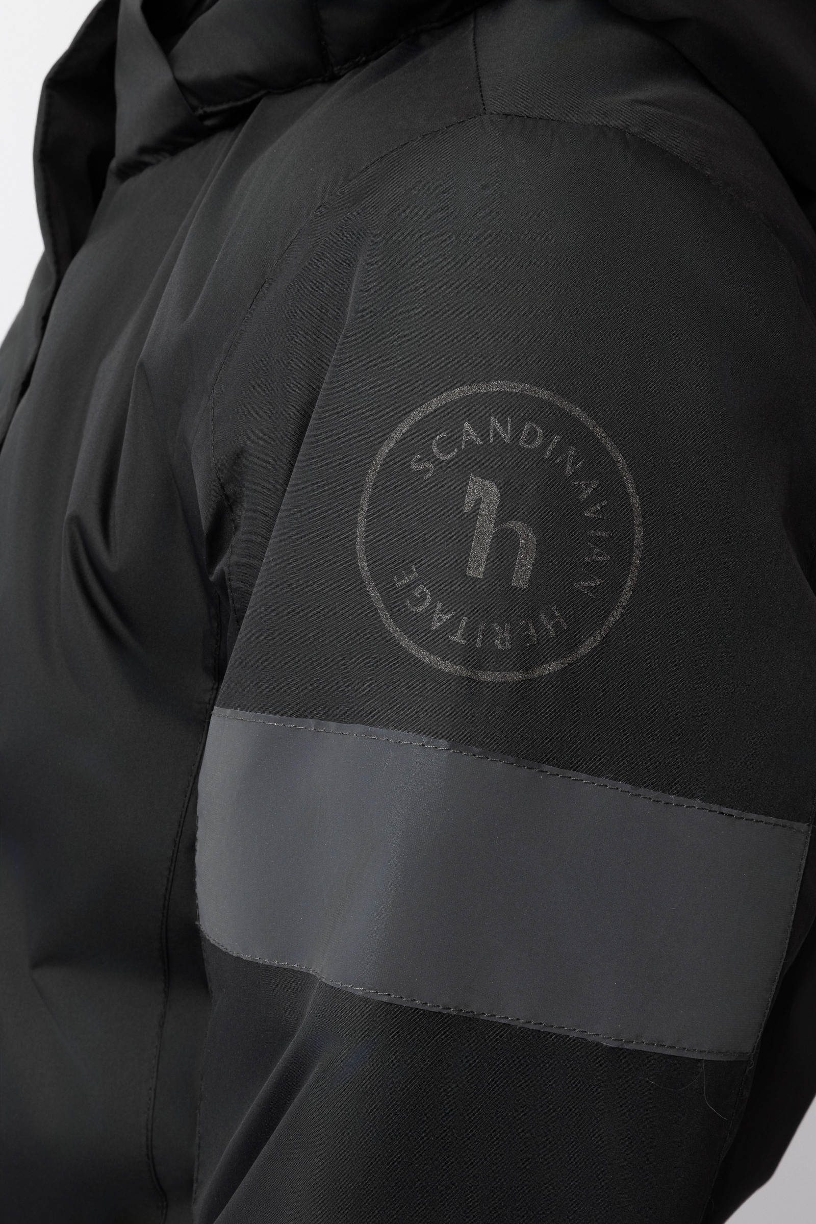 Horze Annica JR B&oslash;rns vandt&aelig;tte polstrede overall