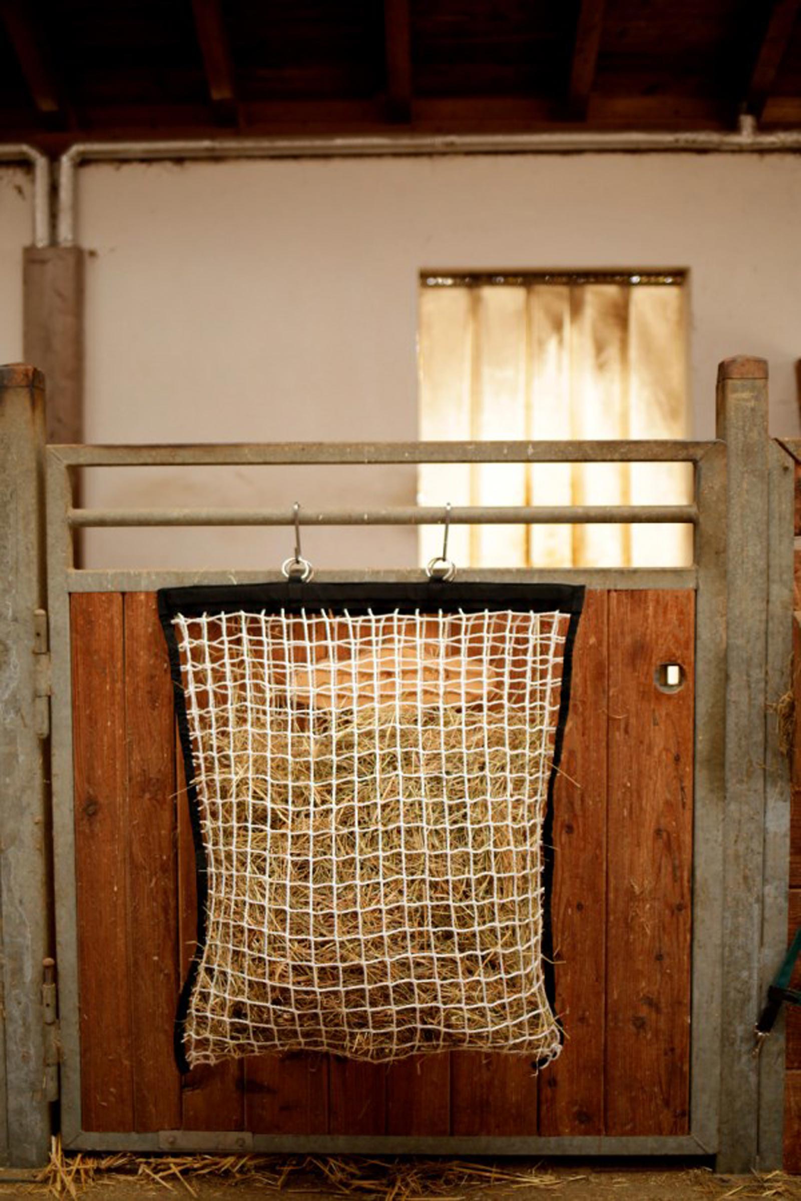 Kerbl H&oslash;net med p&aring;fyldningshj&aelig;lp, 83x83 cm (3x3cm)