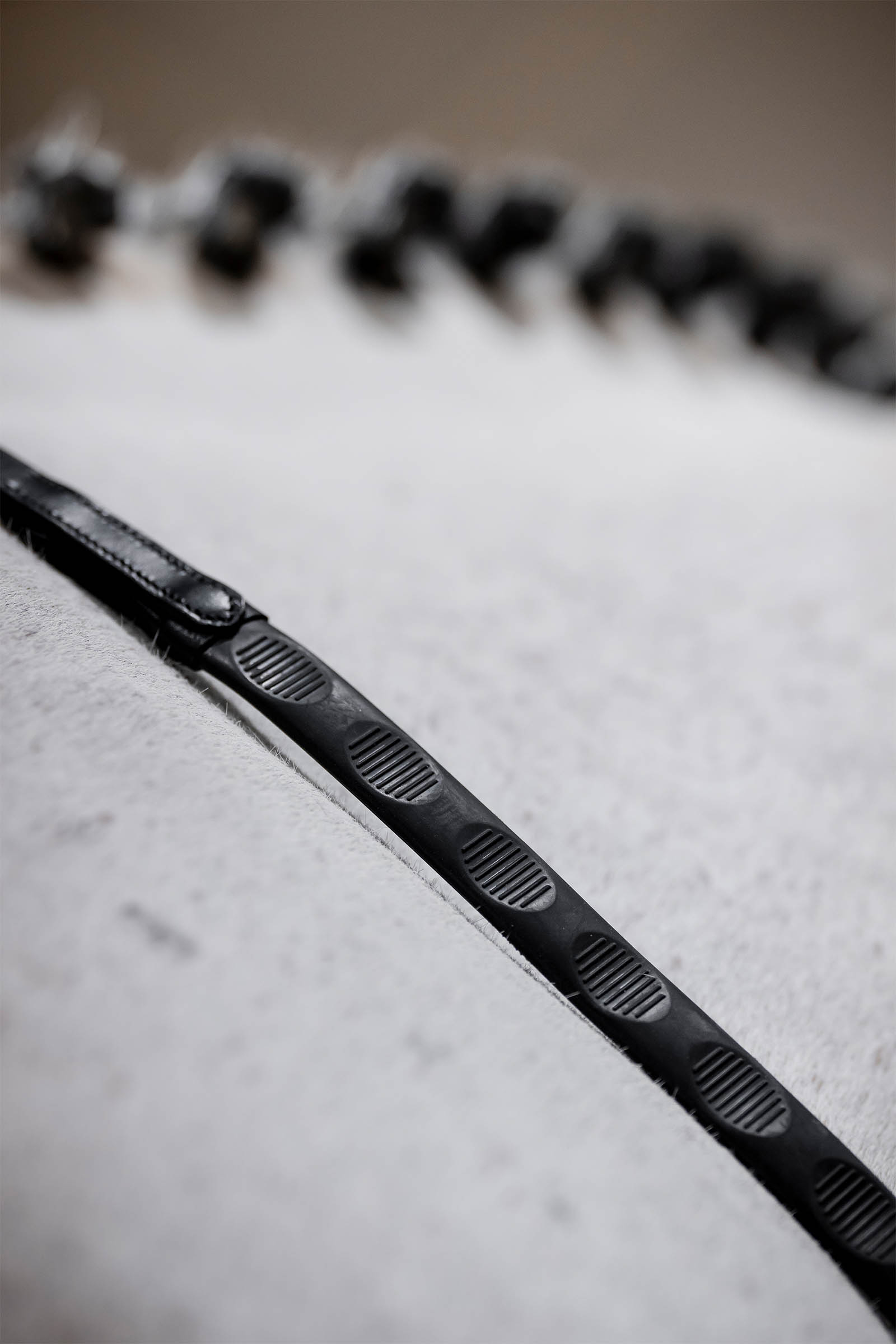 Black Horseware gummitøjler med tommelfingergreb