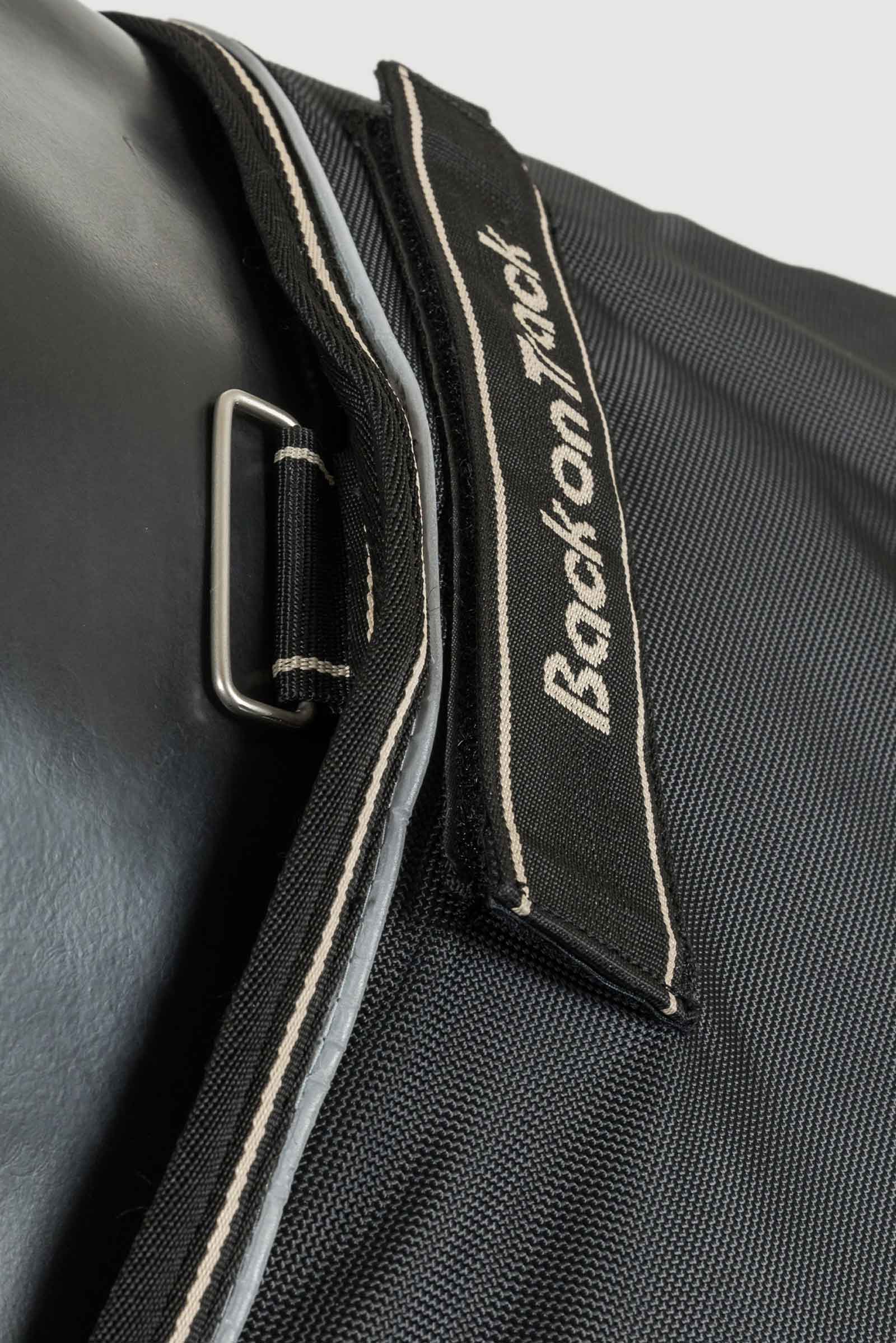 Back on Track Obsidian Udedækken med aftageligt halsstykke, 150g