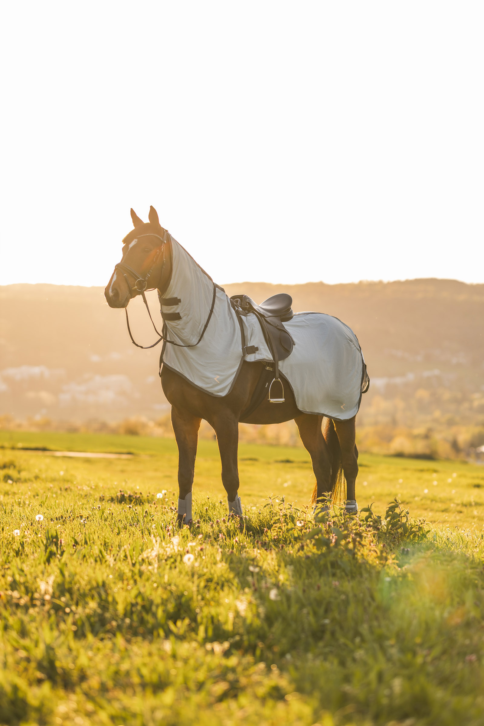 Horze Eira UV ridefluedækken med aftagelig hals