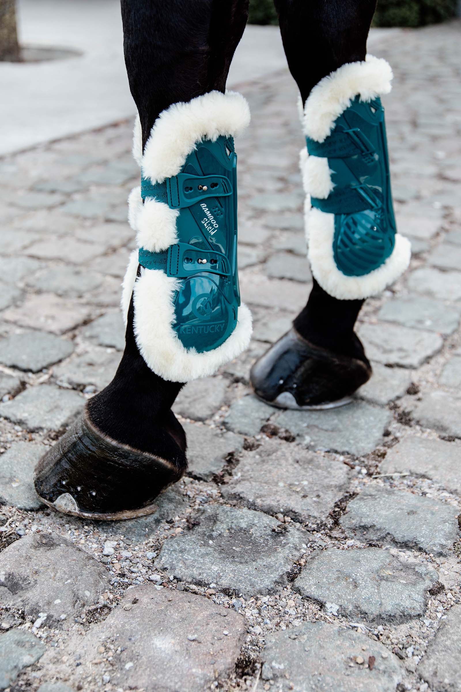 Emerald Green Kentucky Horsewear Vegan Sheepskin Bamboo Elastic Gamacher