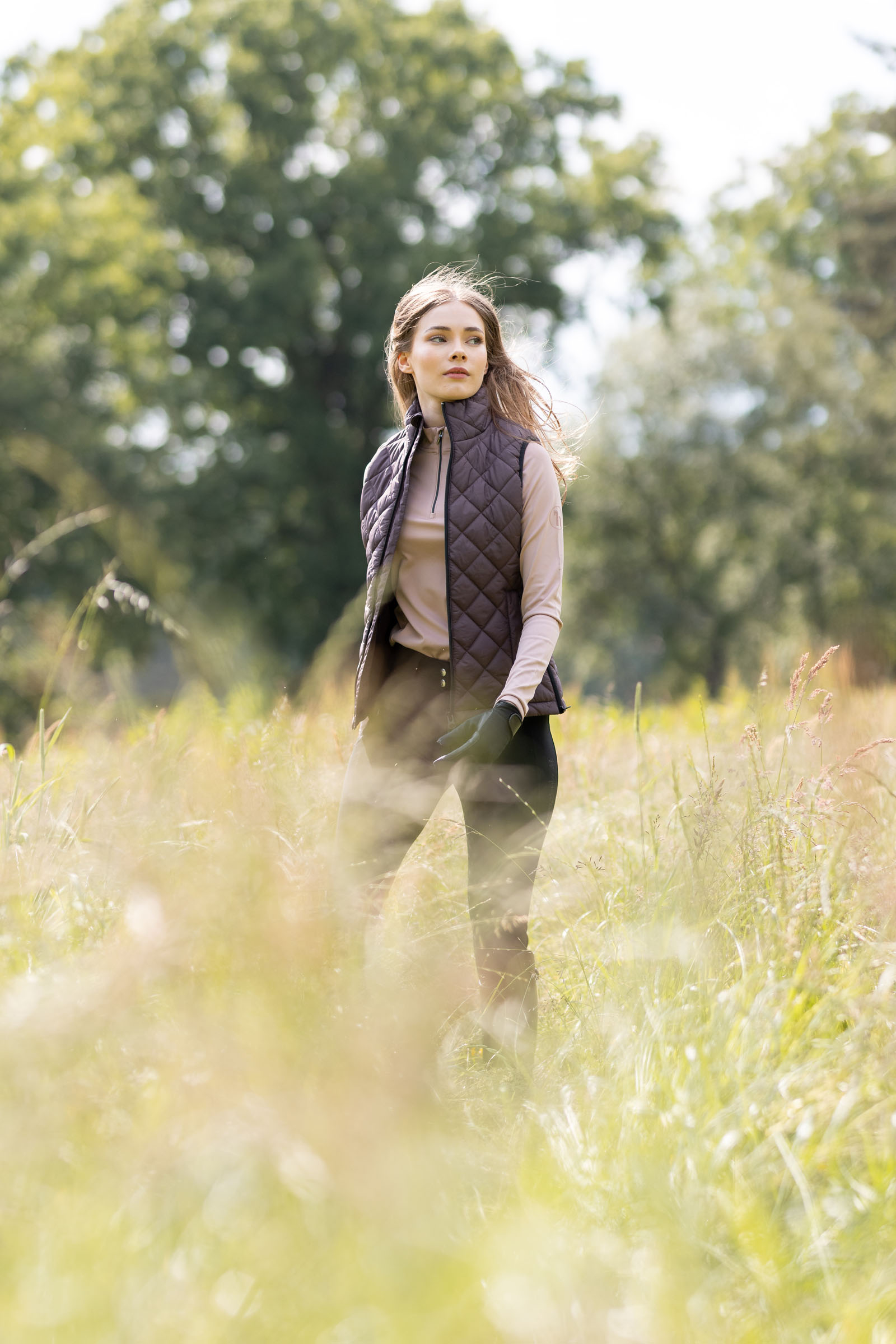 Horze Young Rider NAIA Polstret Ridevest, damemodel