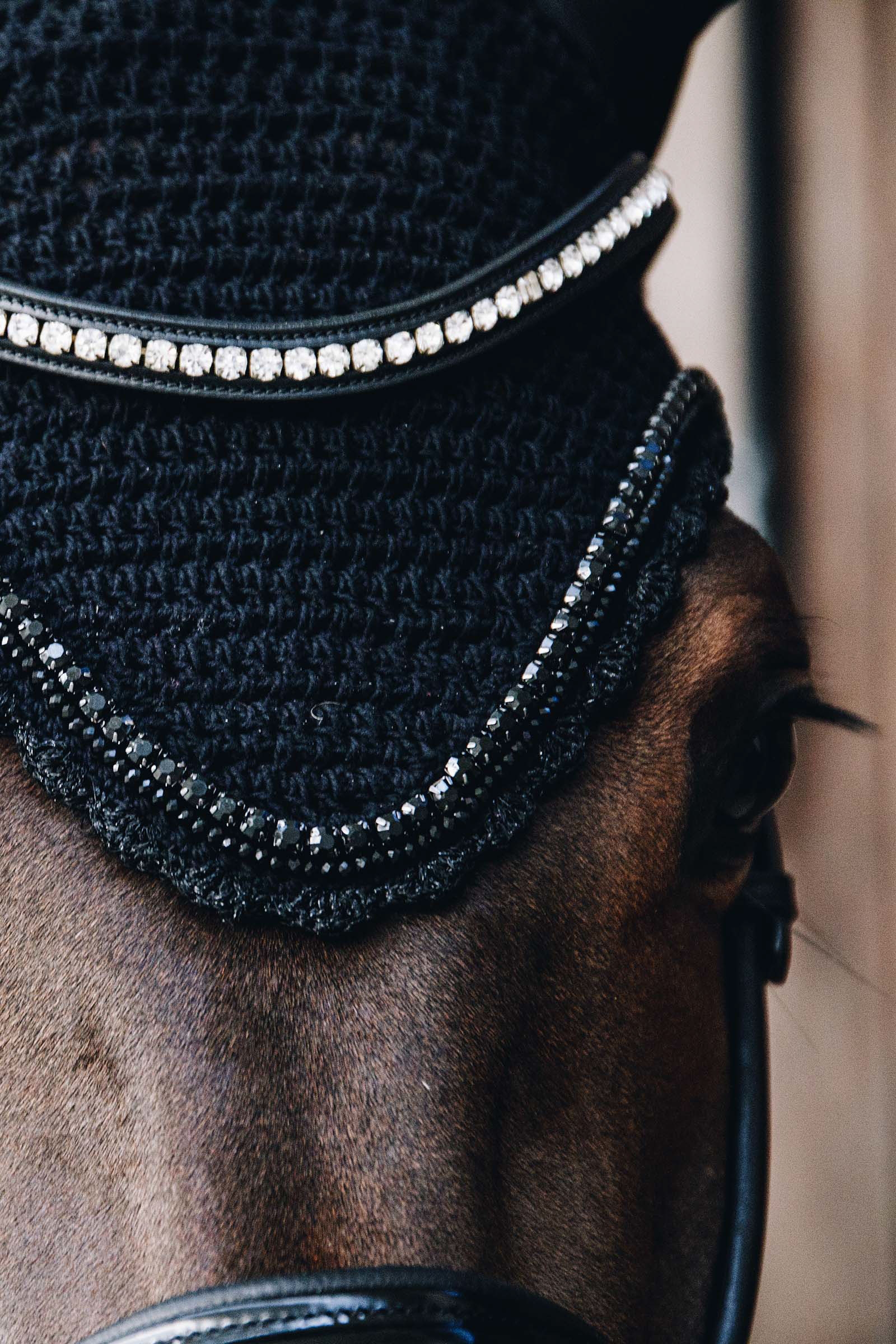 Kentucky Horsewear hut, lang med sten og perler, lydtæt