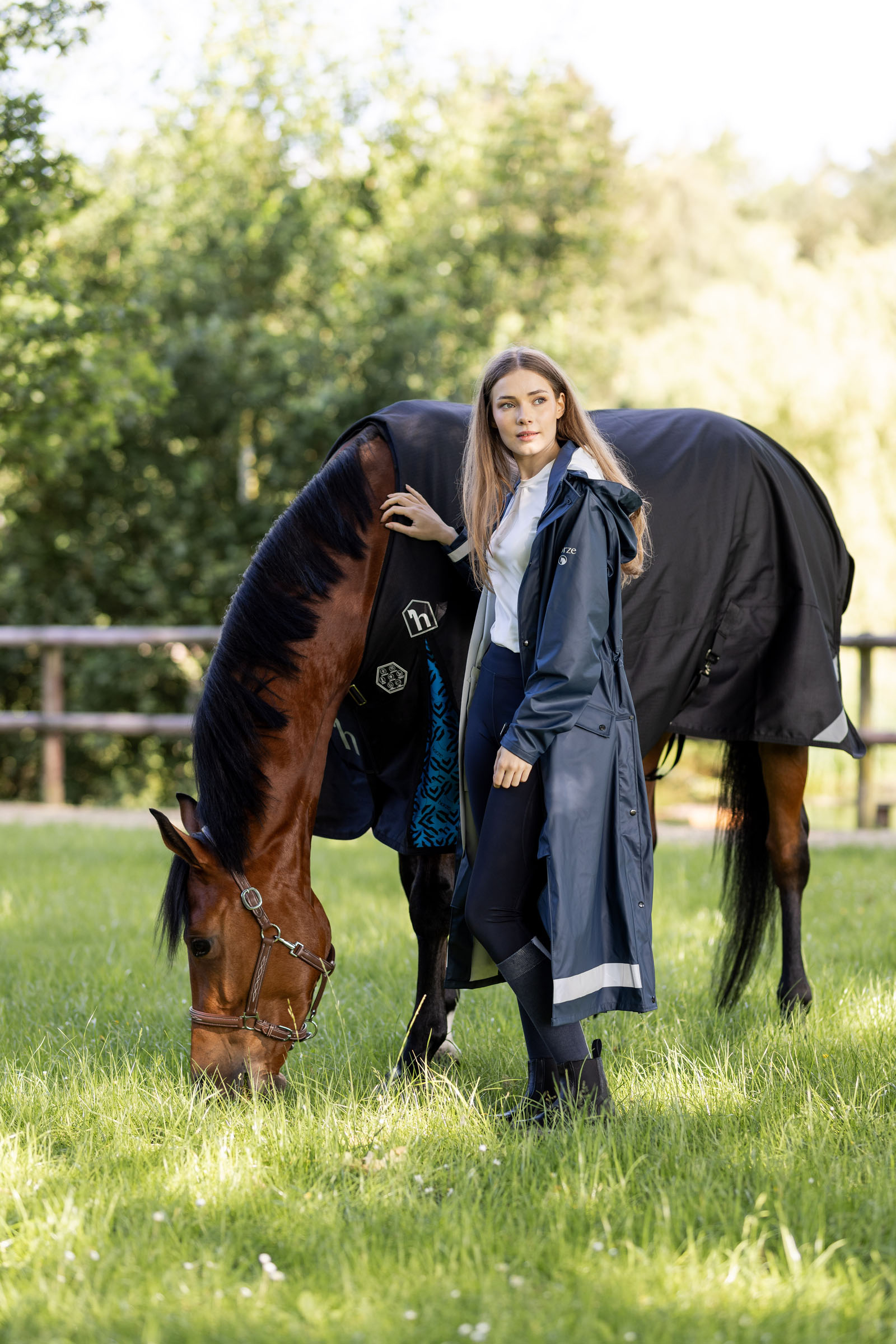 Horze Hazel lang regnfrakke til kvinder med slids