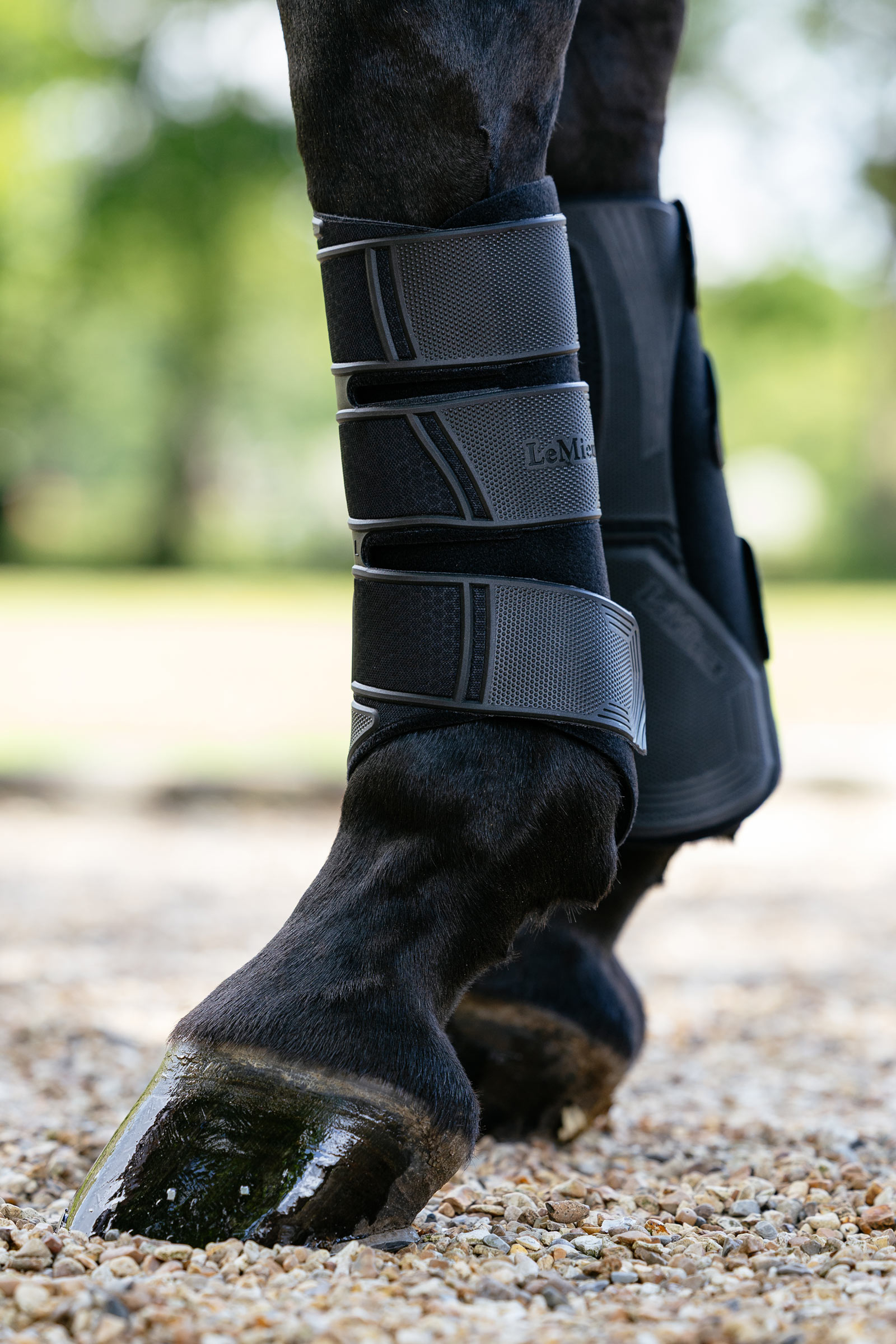 Black LeMieux Technical strygegamacher