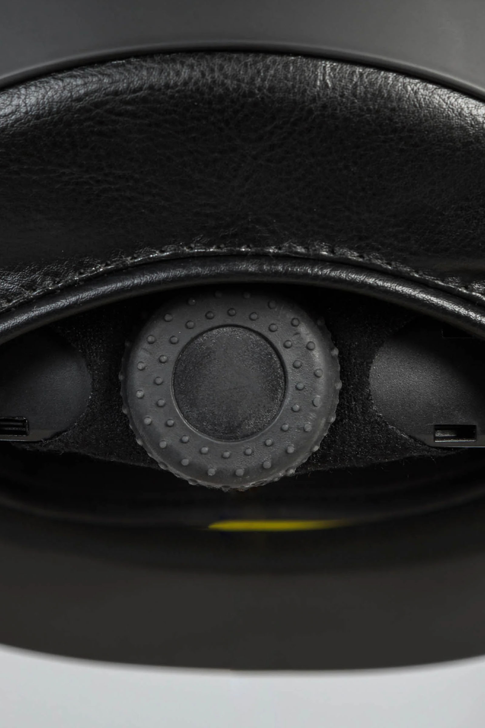 Back on Track Caracas ridehjelm med glat top