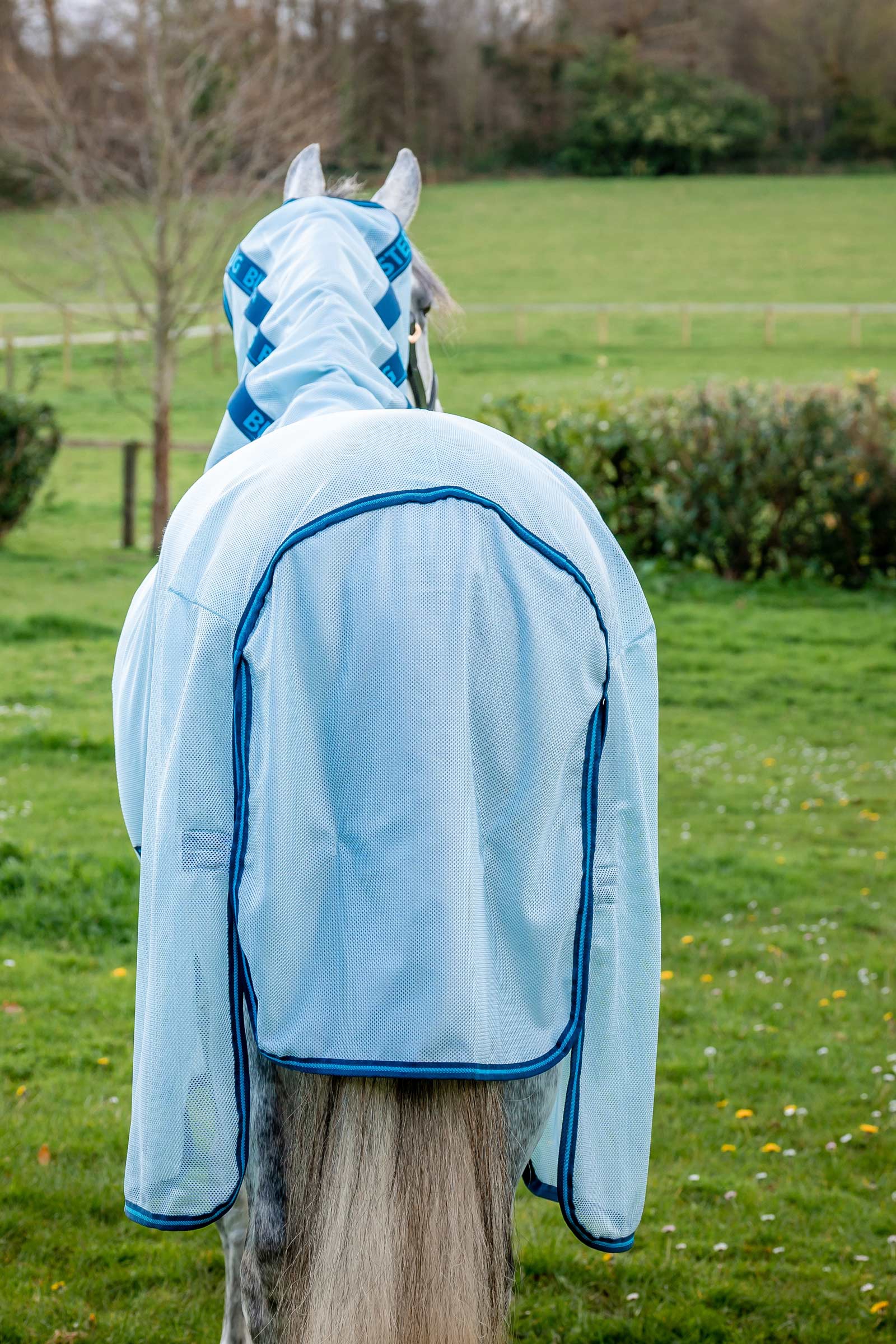 Horseware Amigo Bug Buster fluedækken med aftagelig halsdel