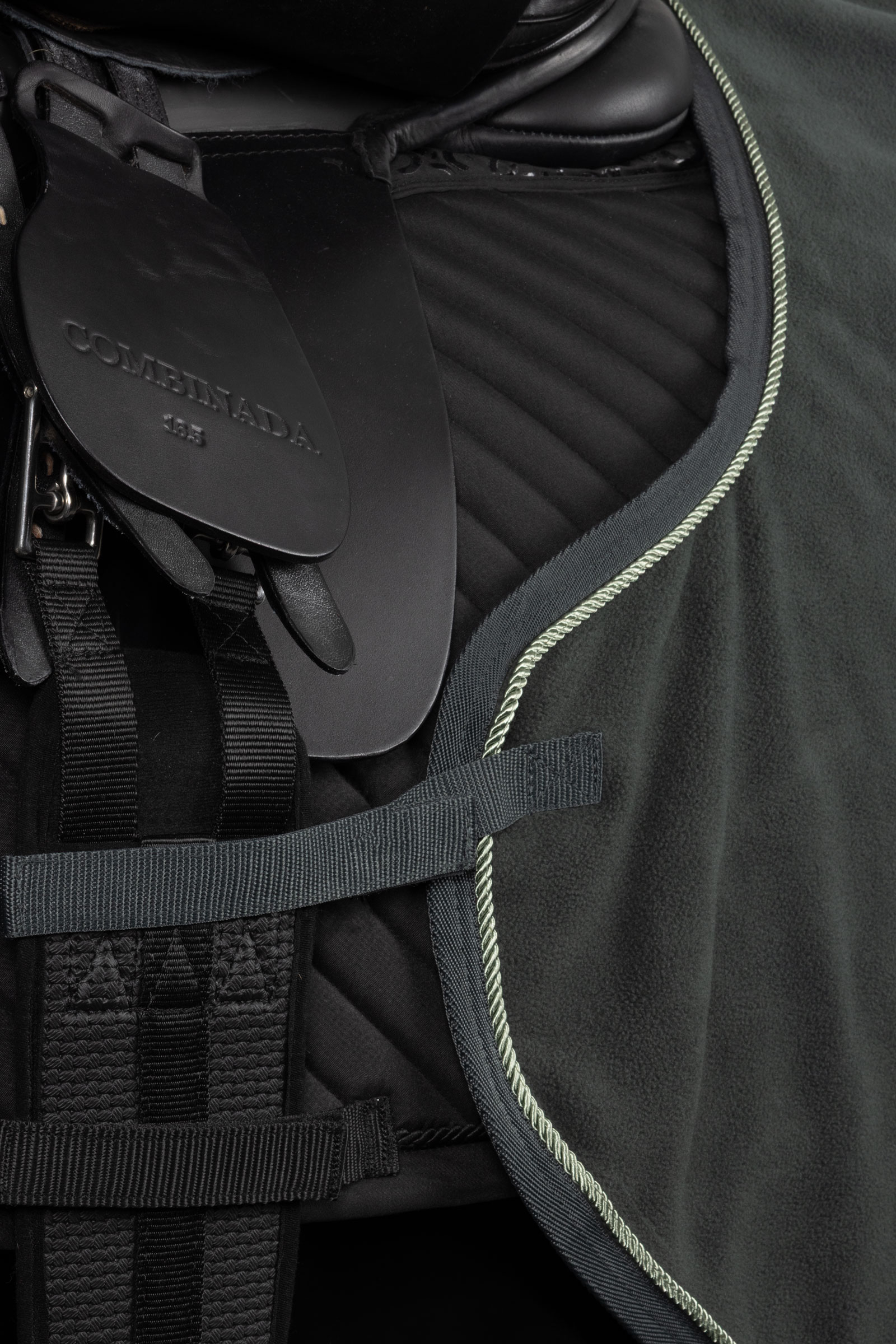 B Vertigo Cosy ridet&aelig;ppe til hest og rytter