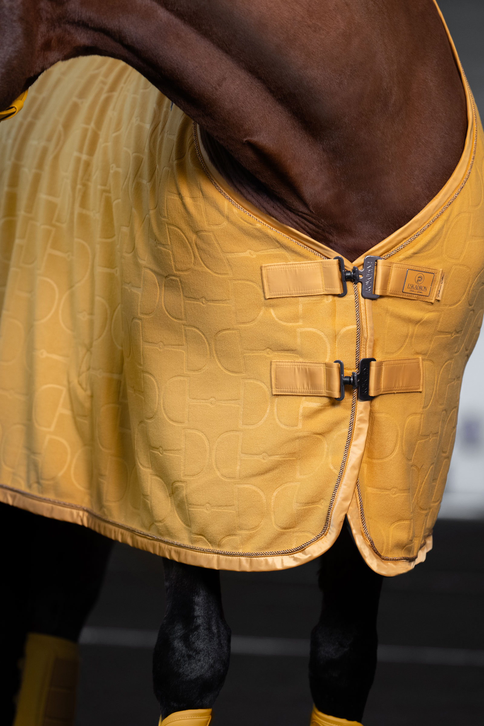 Eskadron Platinum 25 Fleece Stamp Bit Svedd&aelig;kken