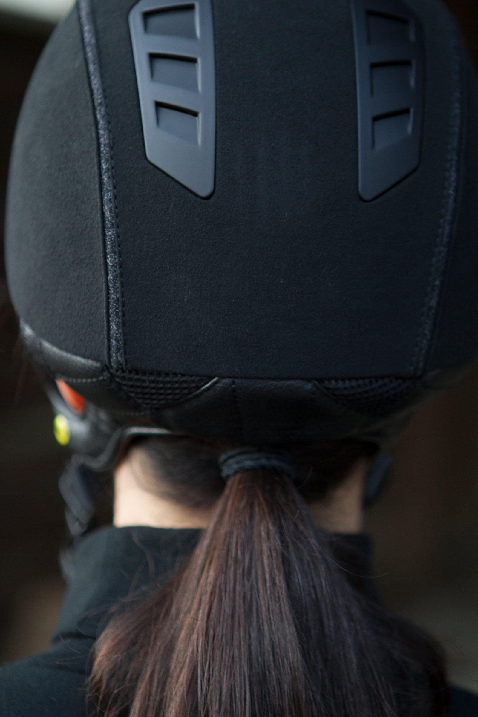 Back on Track EQ3 MIPS Ridehjelm m/mikrofiber